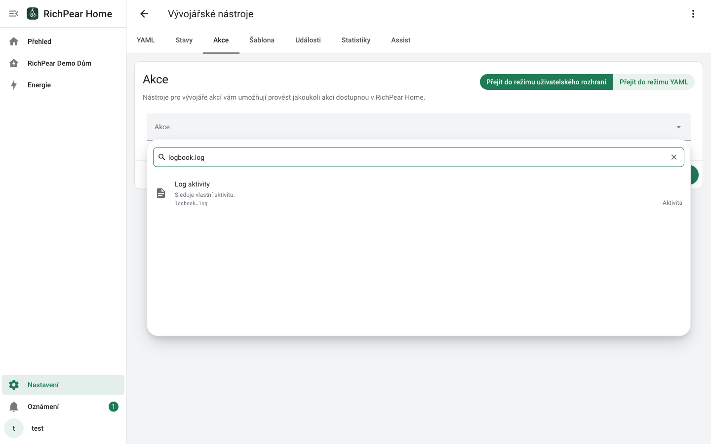 Výběr akce logbook.log ve vývojářských nástrojích RichPear Home